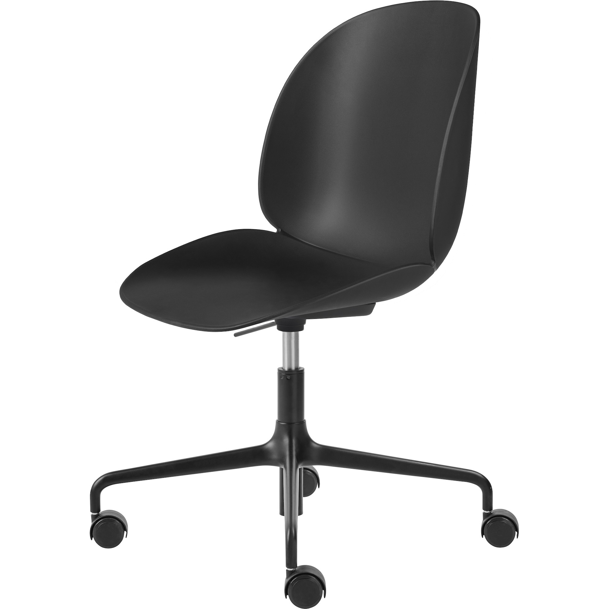 Chaise de bureau Beetle, Hauteur réglable – Avec roulettes – Coque noire - Gubi