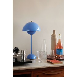 &Tradition – FlowerPot VP3 table lamp, swim blue