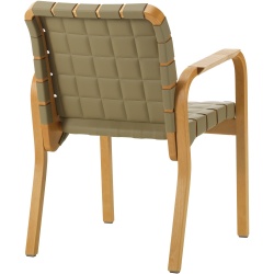 Fauteuil 45 – cuir Spectrum Leaf + Bouleau teinté miel + Accoudoirs rotin - Artek