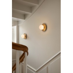 Nuura – Liila Muuse Small wall / ceiling lamp, nordic gold and white opal glass