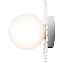 Nuura – Liila Muuse Small wall / ceiling lamp, white and white opal glass