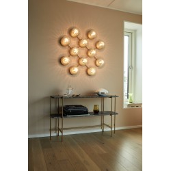 Nuura – Liila 12 wall / ceiling lamp, nordic gold and clear glass