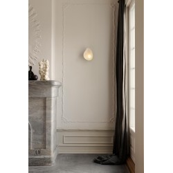 Nuura – Florii 1 wall lamp white and dark bronze