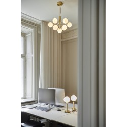 Nuura – Apiales 9 pendant, brushed brass and white opal glass