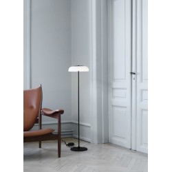 Nuura – Blossi floor lamp, black and white opal glass