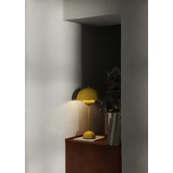 &Tradition – FlowerPot VP3 table lamp, mustard