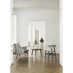 Carl Hansen & Søn – CH24 Soft Color chair, blue and natural papercord