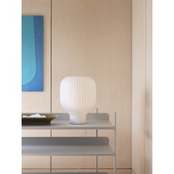 Muuto – Lampe de table Strand