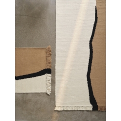 Tapis Soil Kelim - 200x300cm - sable foncé / blanc cassé - Ferm Living