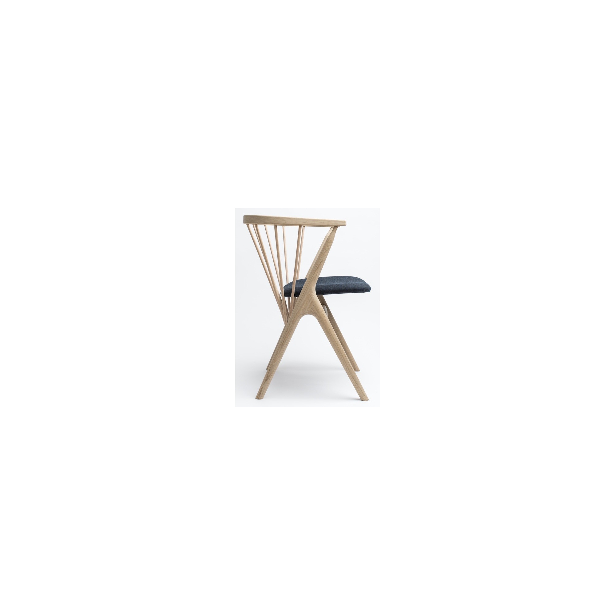 Remix 873 + soaped oak - Sibast 8 chair