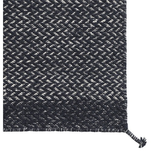 SOLD OUT – Ply rug – 270 x 360 cm – Midnight blue - Muuto