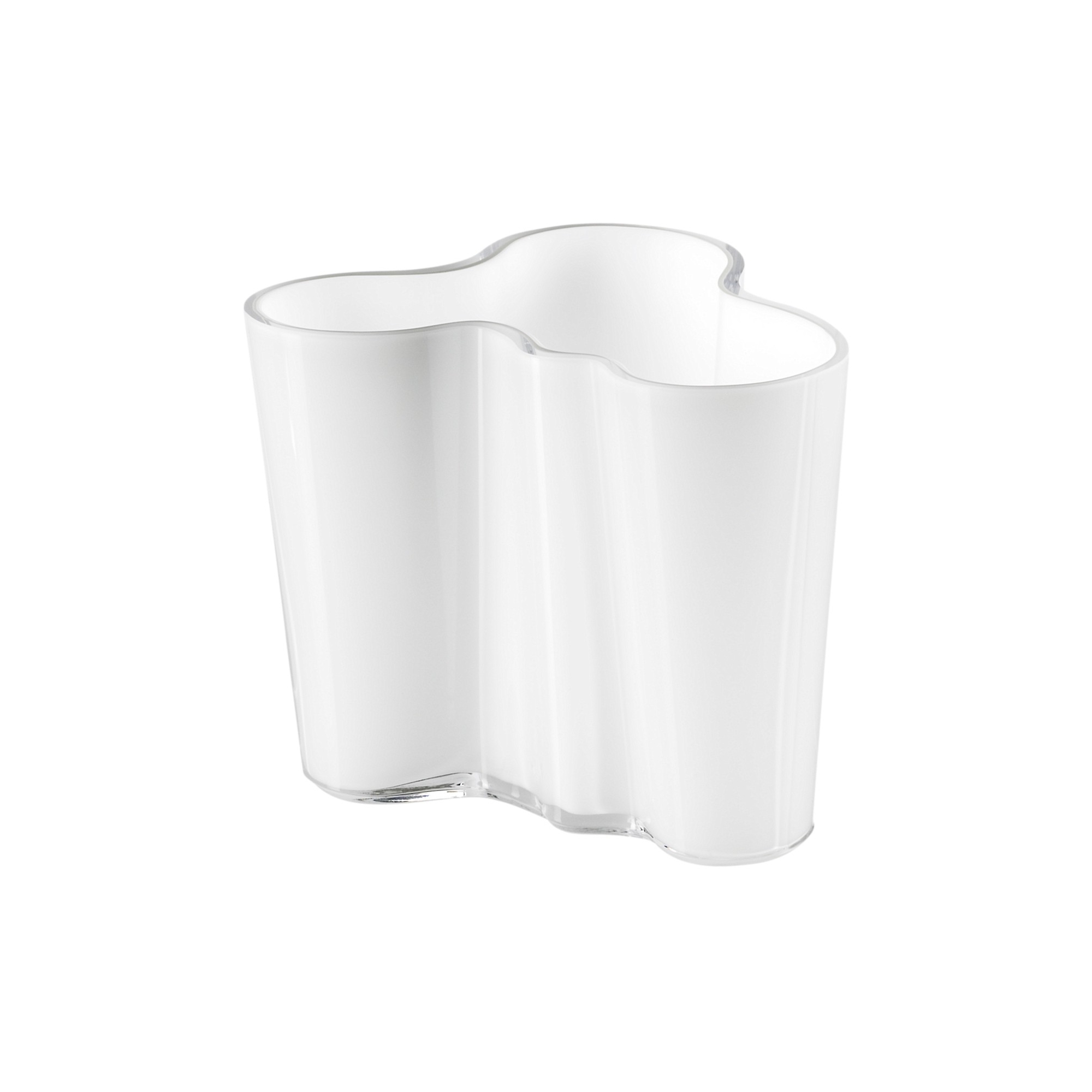 Aalto vase 95mm, opal white - 1007038 - Iittala