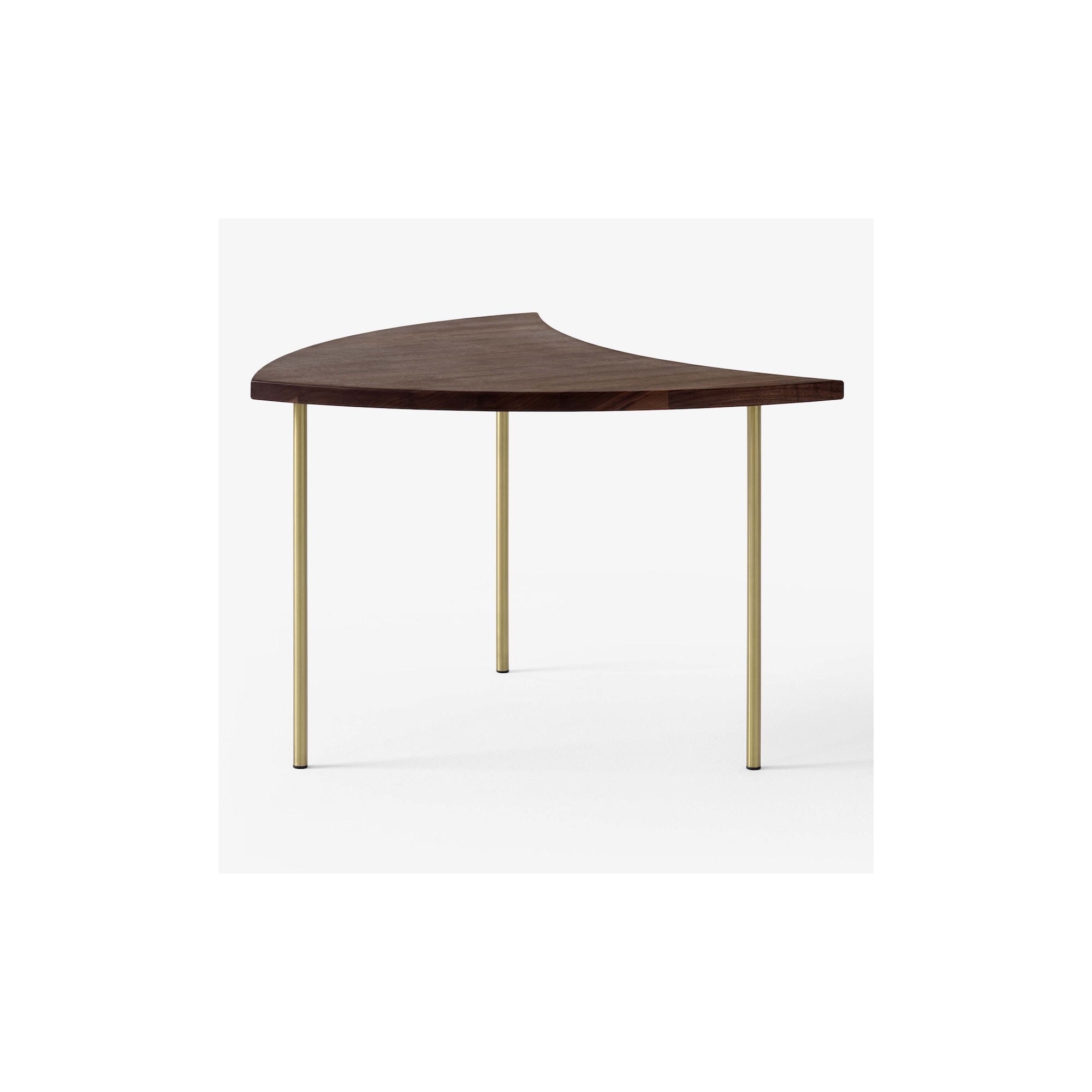 Pinwheel table – oiled walnut / brass - &Tradition