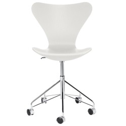 White coloured ash - Seven 3117 - Fritz Hansen