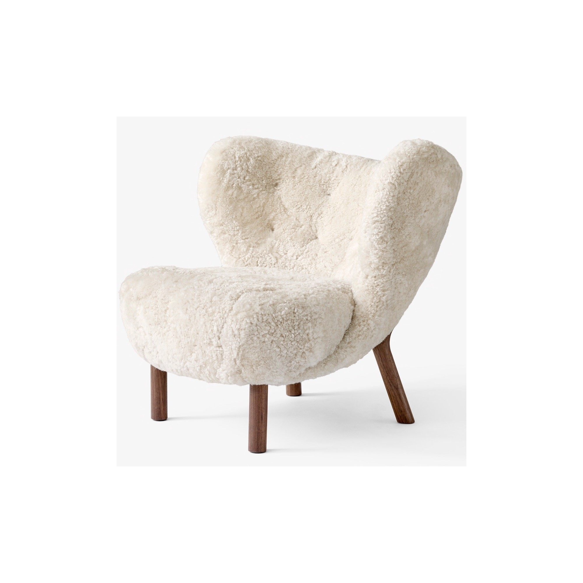 Little Petra lounge chair VB1 - Moonlight sheepskin + oiled walnut - &Tradition