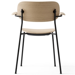 with armrests - natural oak / black frame - Co chair - Audo Copenhagen