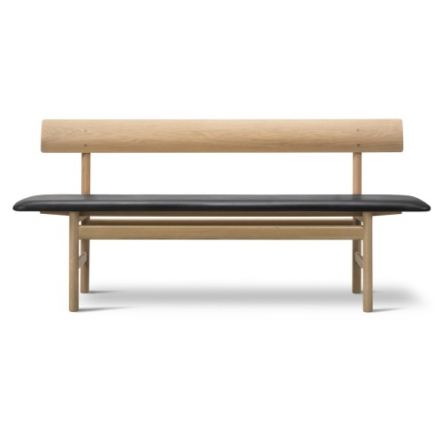 SOLD OUT Soaped oak / Max leather Black 98 – Mogensen Bench 3171 - Fredericia