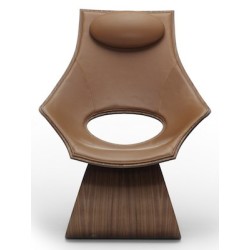 lacquered walnut + Thor 307 leather upholstery - Upholstered Dream chair - Carl Hansen & Søn