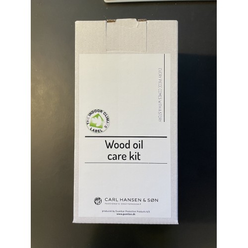 Care kit for oiled wood