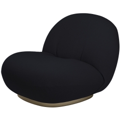 Vidar 554, fixed gold base – Pacha lounge chair - Gubi