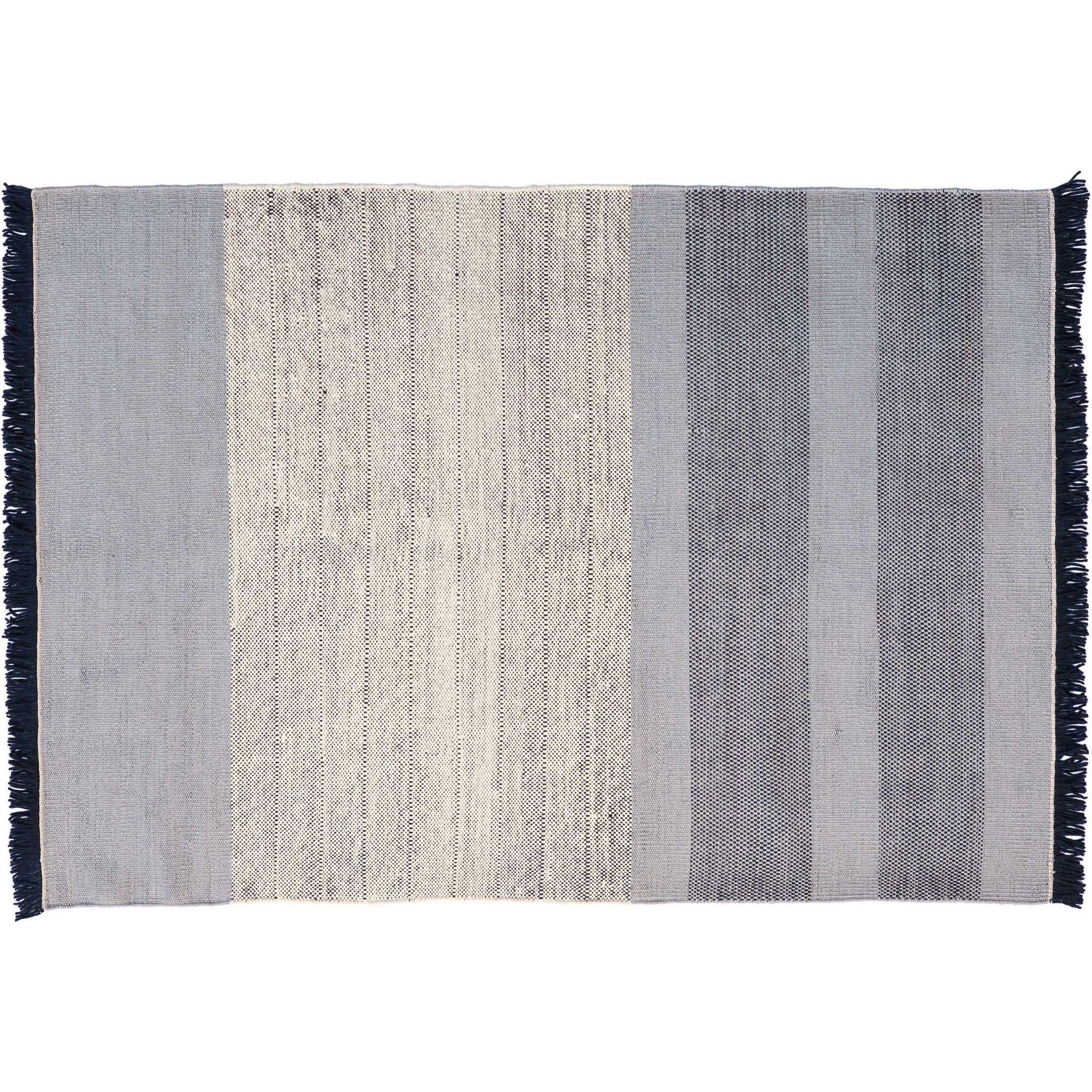 300x400cm - bleu - tapis Tres Stripes - Nanimarquina