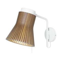 walnut - Petite 4630 wall lamp - Secto Design