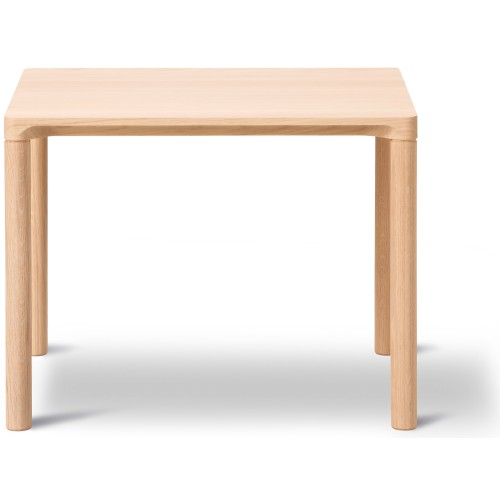 chêne huilé clair – 46.5 x 39 cm – table basse Piloti 6705 - Fredericia