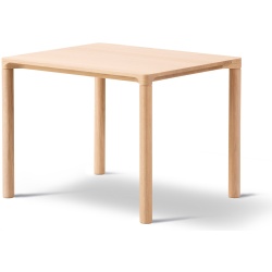 chêne huilé clair – 46.5 x 39 cm – table basse Piloti 6705 - Fredericia