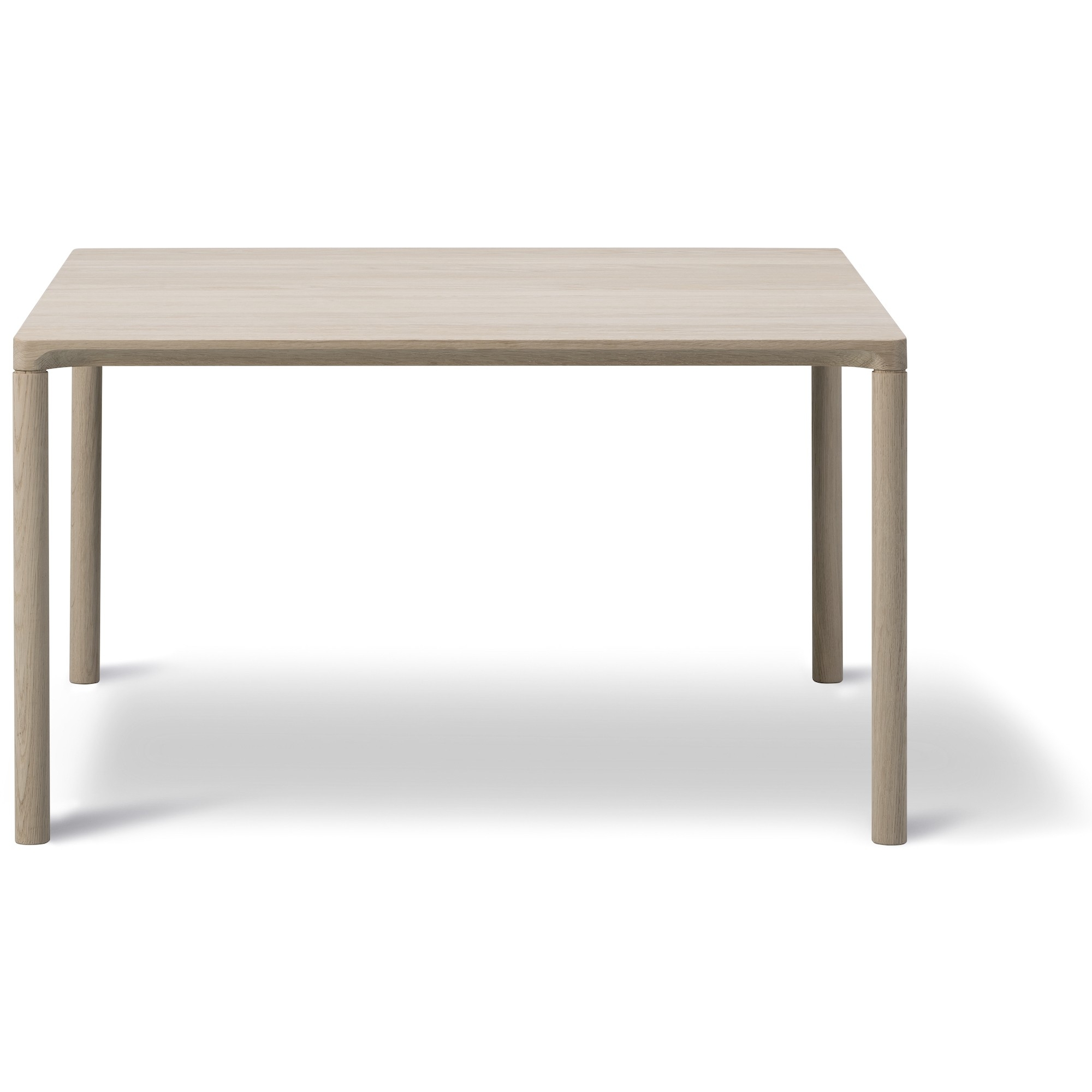 chêne savonné – 75 x 75 cm – table basse Piloti 6720 - Fredericia