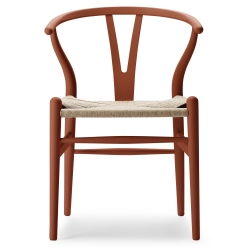 Carl Hansen & Søn – Chaise CH24 Soft Color Ilse Crawford, terracotta et corde de papier naturelle