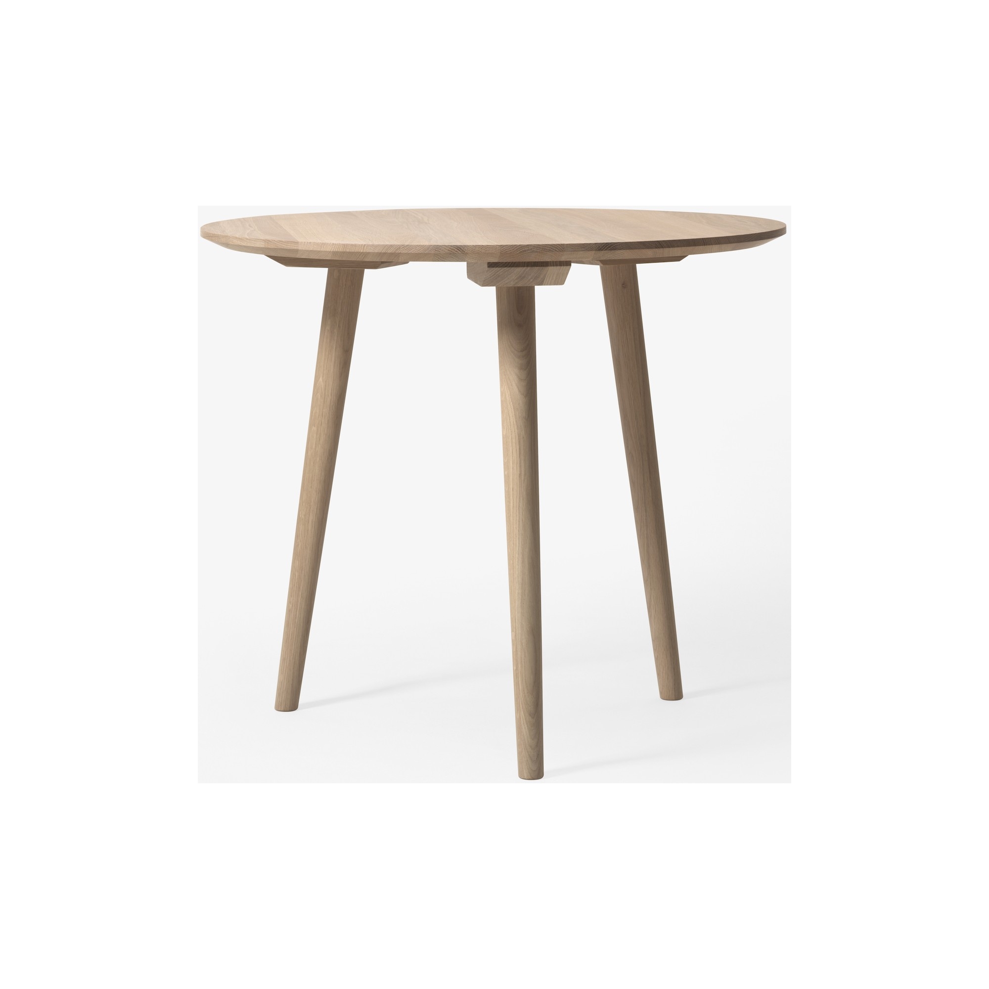 Ø90cm - chêne huilé - table In Between SK3 - &Tradition